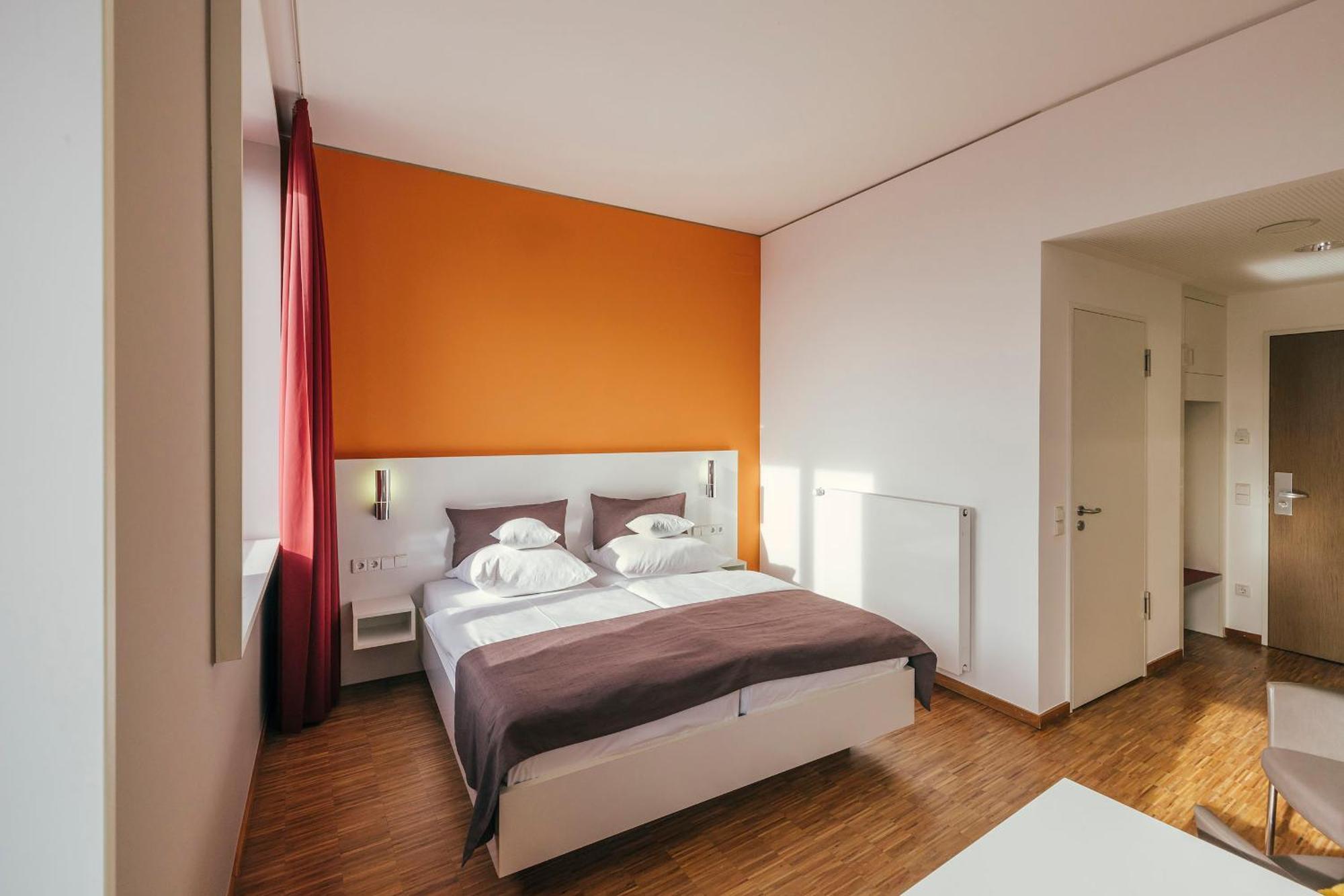 Gzt Das Gaestehaus Тюбинген Экстерьер фото