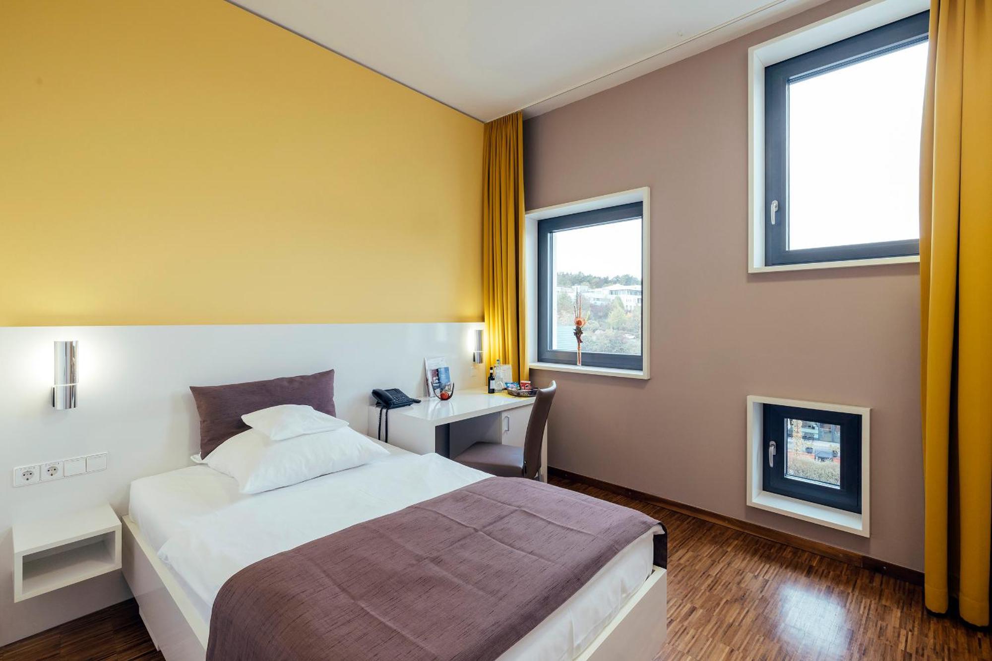 Gzt Das Gaestehaus Тюбинген Экстерьер фото